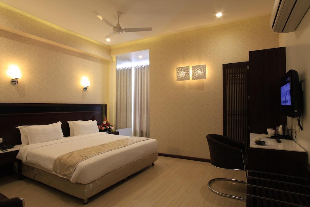 Hotel Sai Mahal Shirdi Pokój zdjęcie